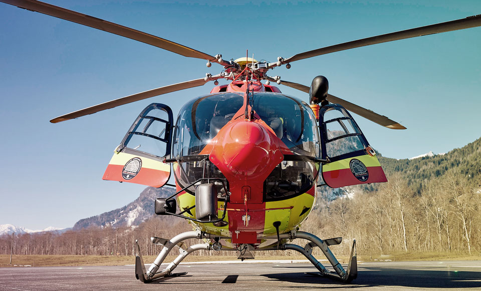 Krankentransport Helikopter von Vorne